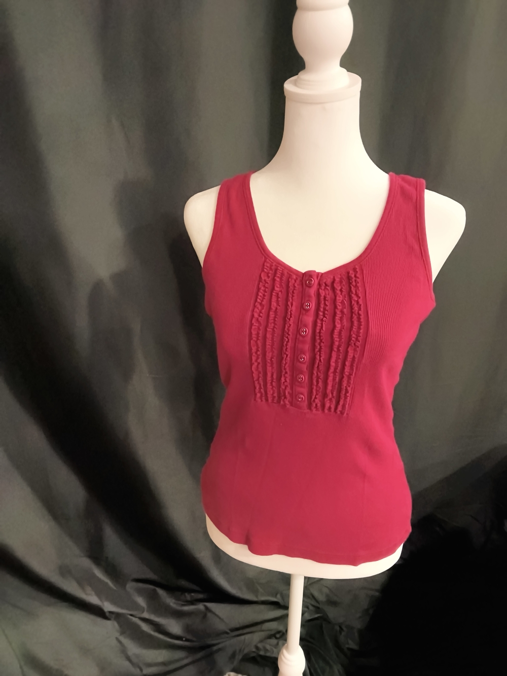Sleeveless Ruffle-Trim Button Tank Top - Deep Berry